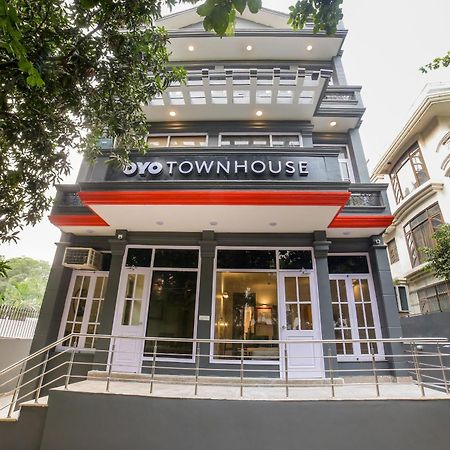 Townhouse 330 Dlf Phase-2 Near Leisure Valley Park Gurgaon Eksteriør billede