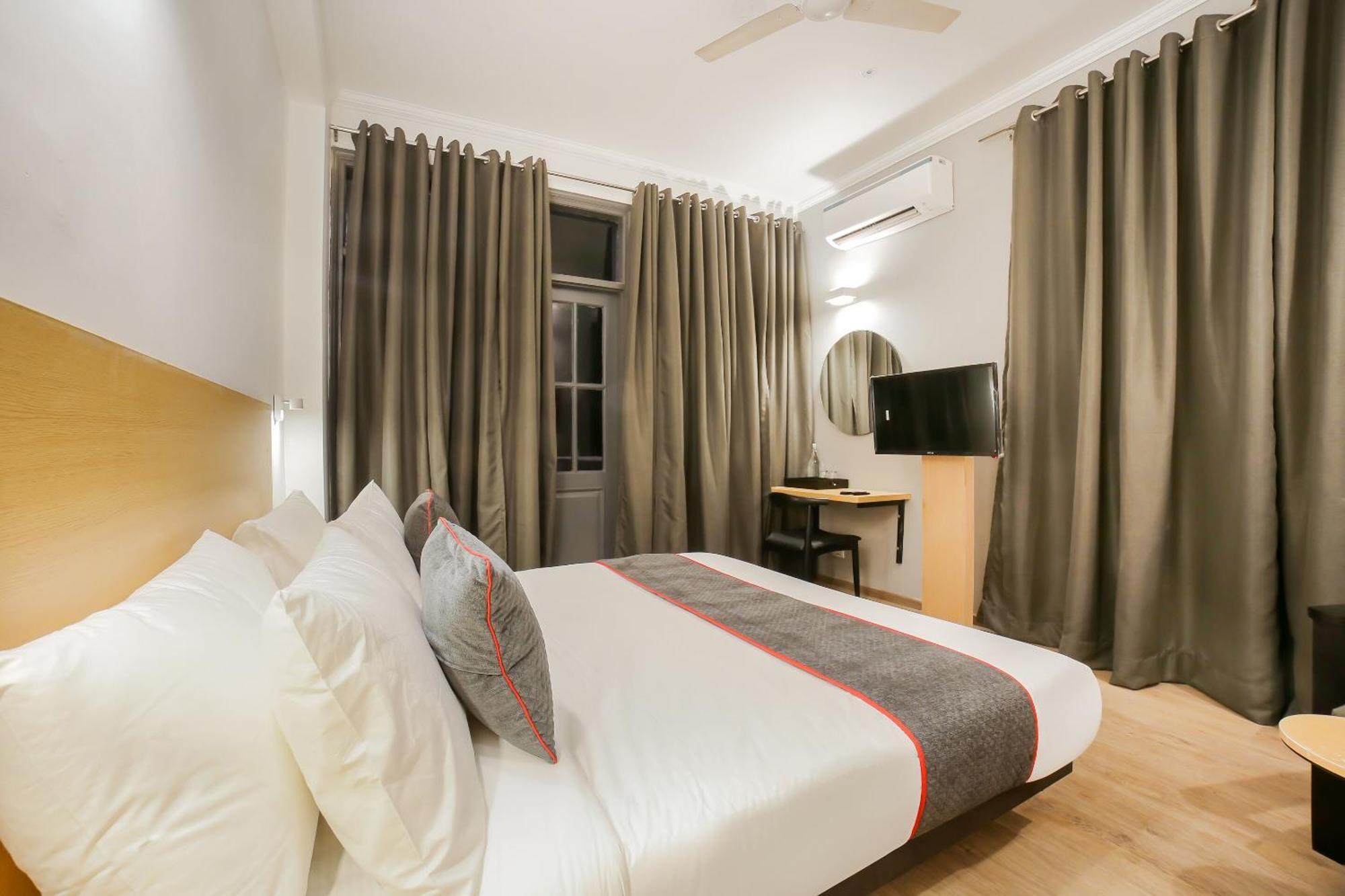Townhouse 330 Dlf Phase-2 Near Leisure Valley Park Gurgaon Eksteriør billede