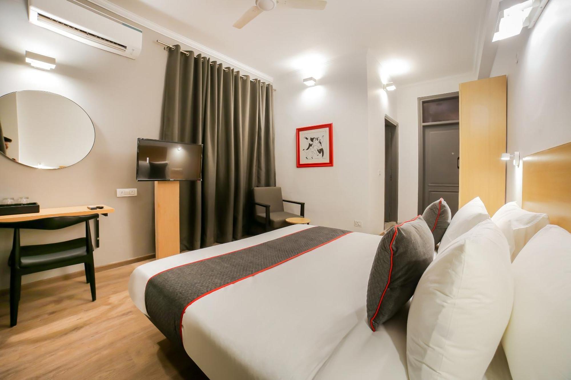 Townhouse 330 Dlf Phase-2 Near Leisure Valley Park Gurgaon Eksteriør billede