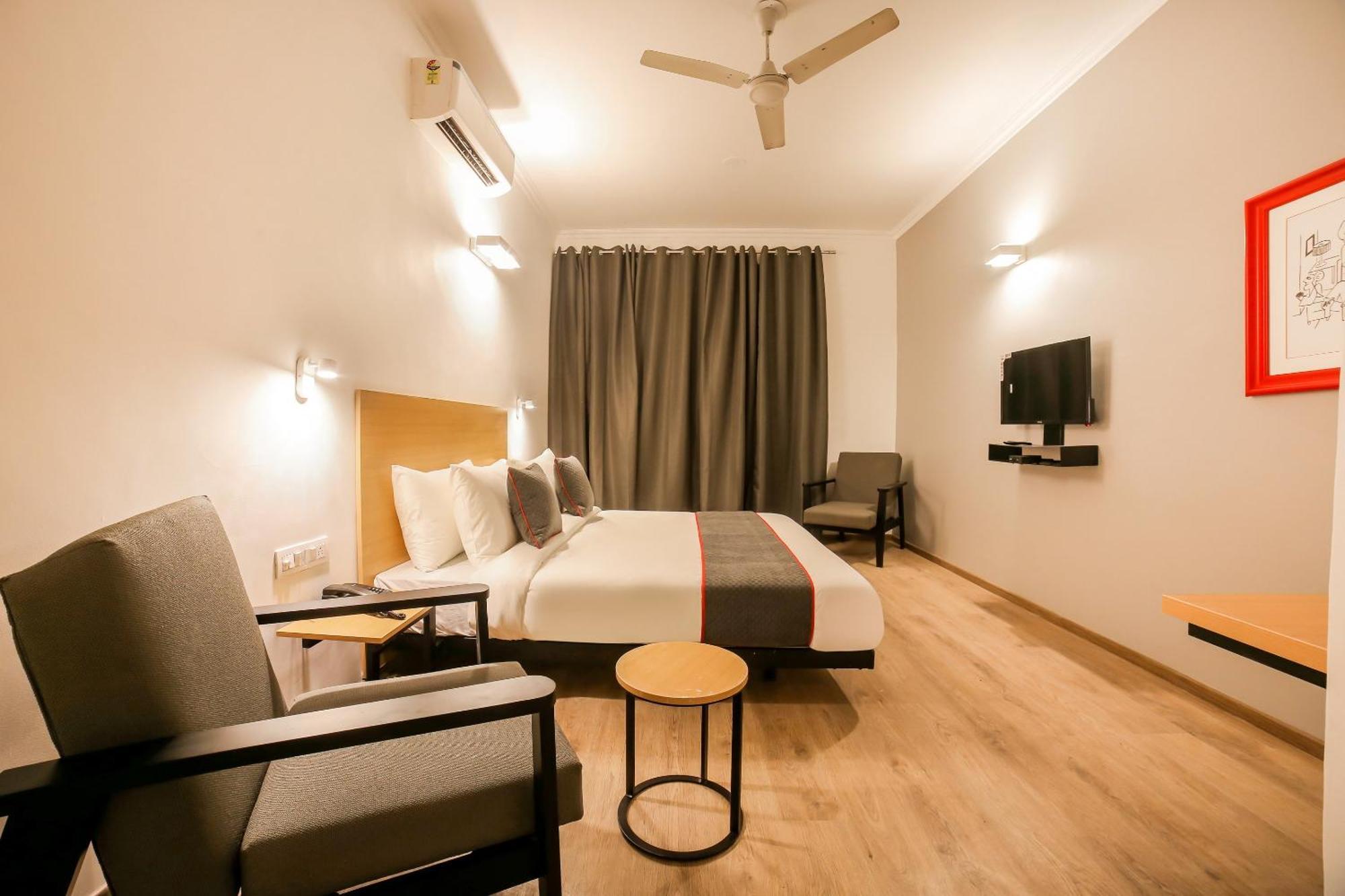 Townhouse 330 Dlf Phase-2 Near Leisure Valley Park Gurgaon Eksteriør billede
